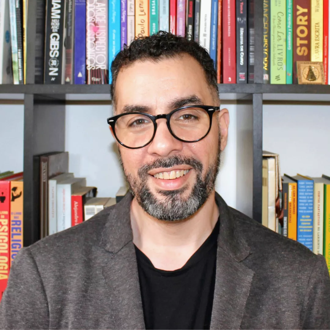 Prof. Horacio Corral